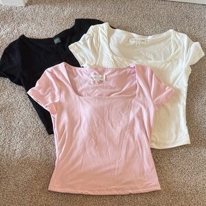 Olive & Oak Short Sleeve Crop Tops - Black, Pink, White